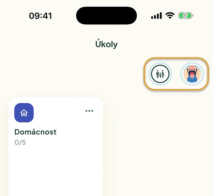 Horní část obrazovky Úkoly. Zakroužkovaný je rodinný kroužek a tvůj obrázek vpravo nahoře.