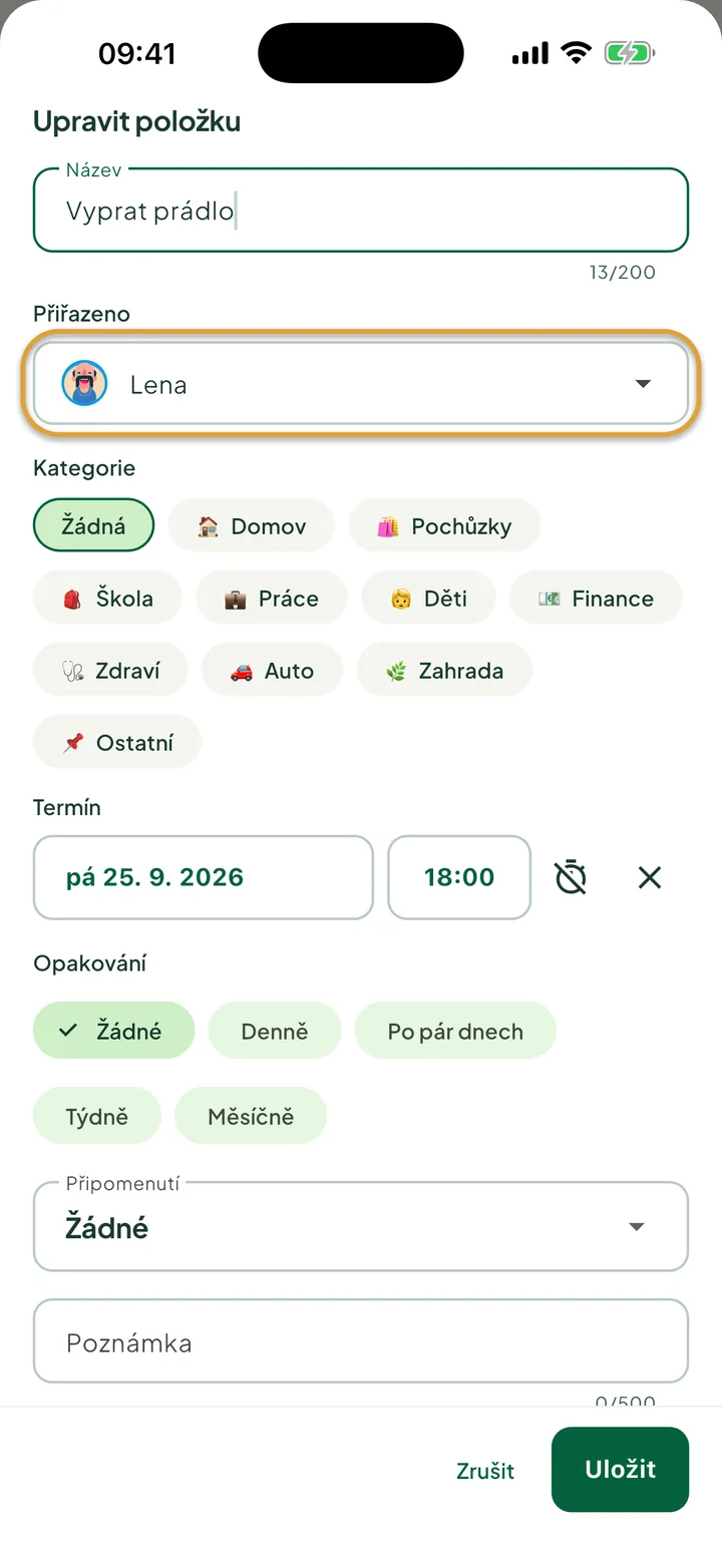 Panel Upravit položku u úkolu. Zakroužkované je pole Přiřazeno s vybranou Lenou.