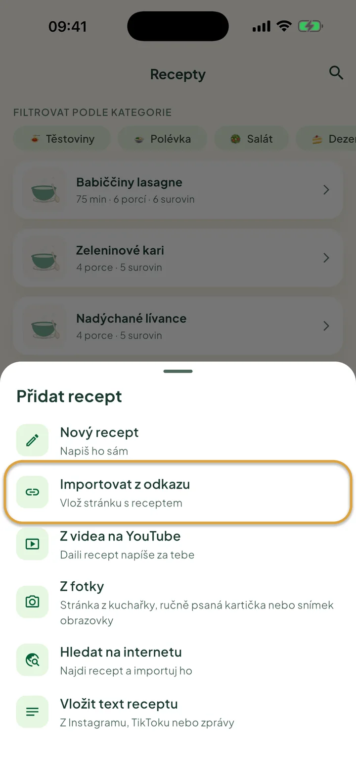 Obrazovka Recepty s otevřenou nabídkou +. Zakroužkovaná je volba Importovat z odkazu.