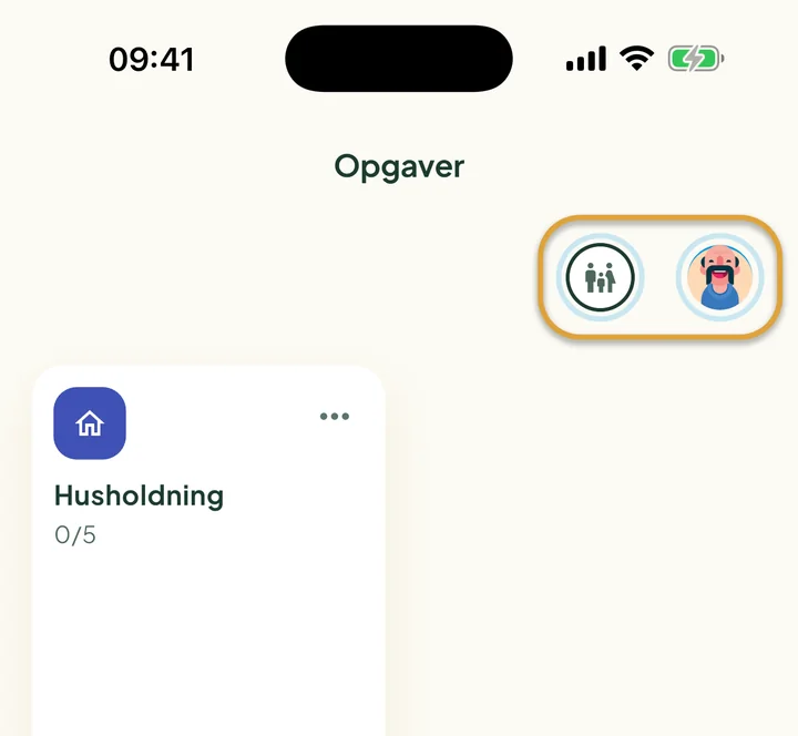 Toppen af skærmen Opgaver. Familiecirklen og dit eget billede øverst til højre er markeret med en cirkel.