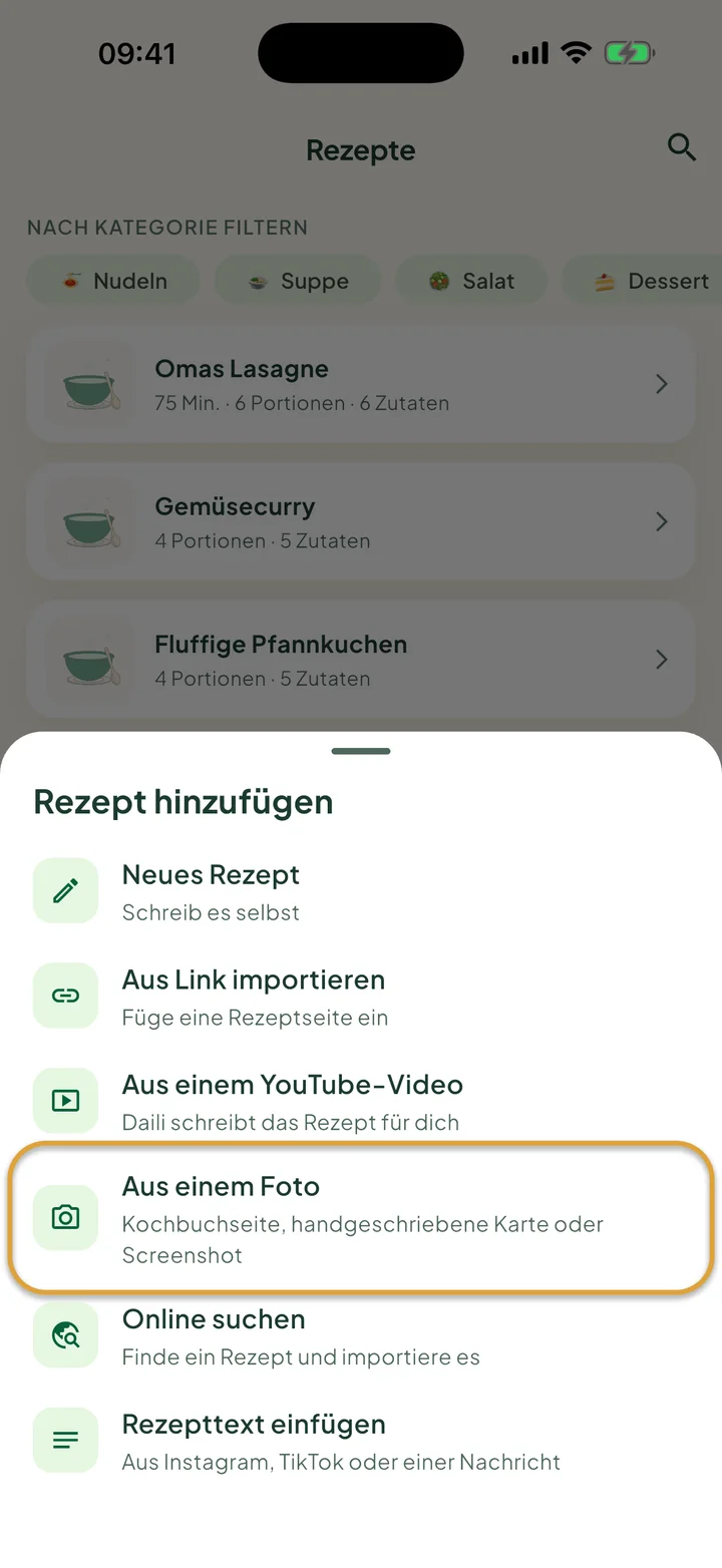 Der Bildschirm Rezepte mit dem geöffneten Menü +. Aus einem Foto ist eingekreist.