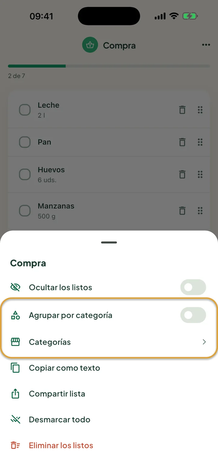 El menú ⋯ de la lista Compras. El interruptor Agrupar por categoría y la fila Categorías están marcados con un círculo.