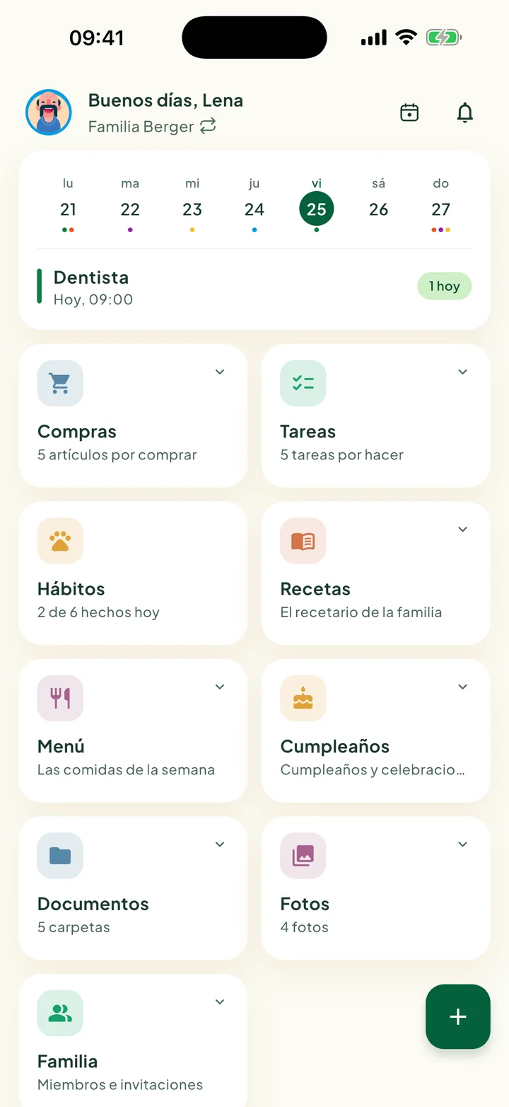 La pantalla de inicio con la tarjeta de la semana y los mosaicos