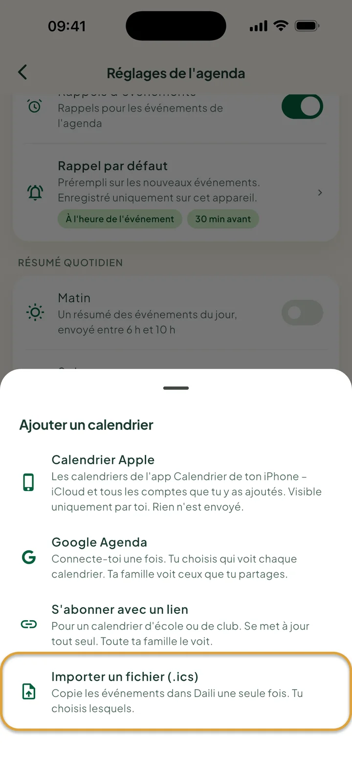 La fenêtre Ajouter un calendrier dans les réglages de l'agenda. Importer un fichier (.ics) est entouré.