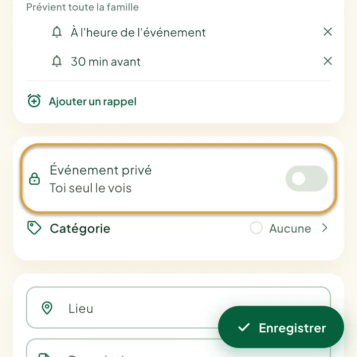 Le formulaire de l'événement. L'interrupteur Événement privé est entouré.