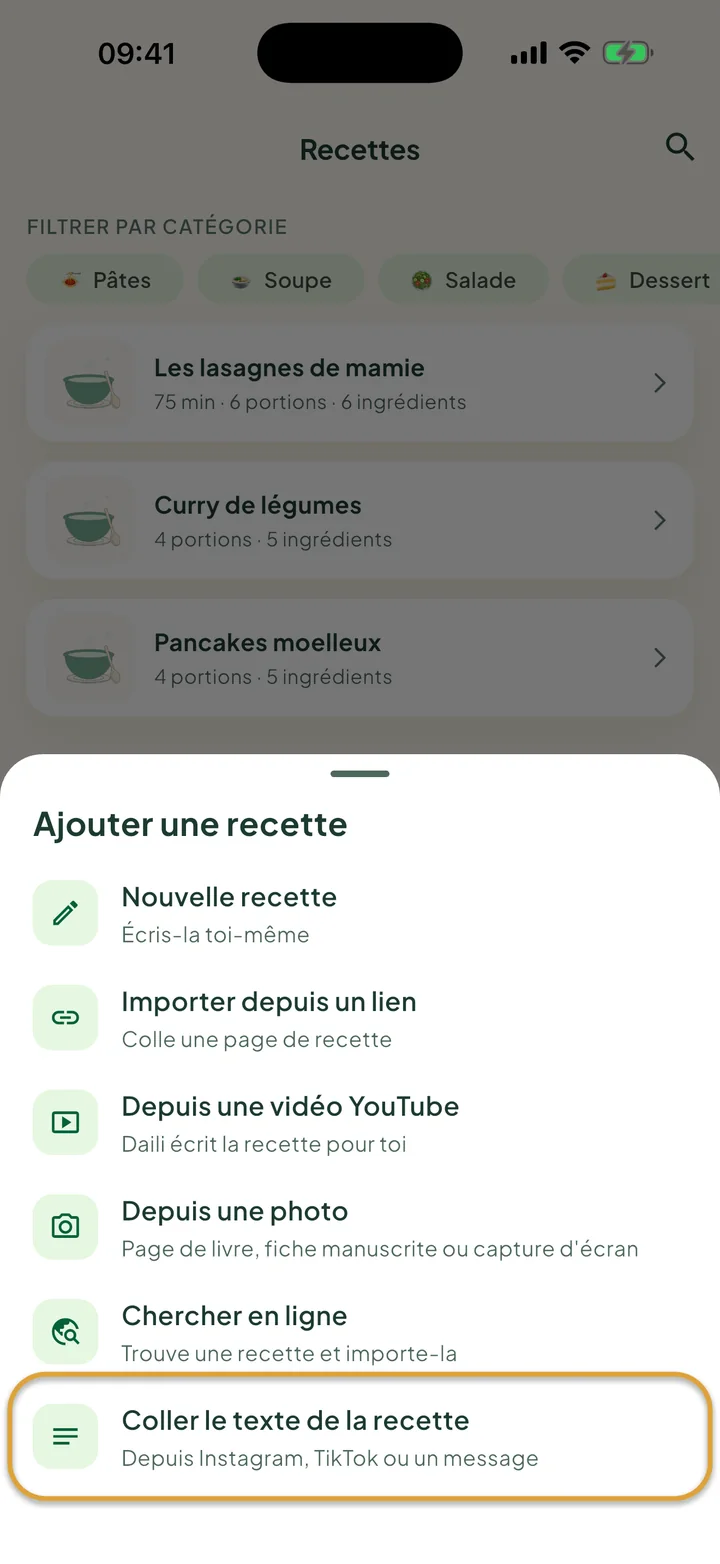 L'écran Recettes avec le menu + ouvert. Coller le texte de la recette est entouré.