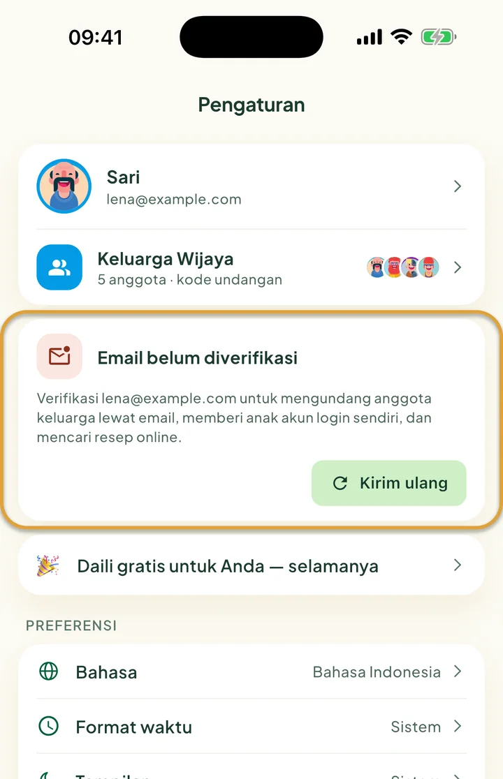 Bagian atas Pengaturan. Kartu Email belum diverifikasi dengan tombol Kirim ulang dilingkari.