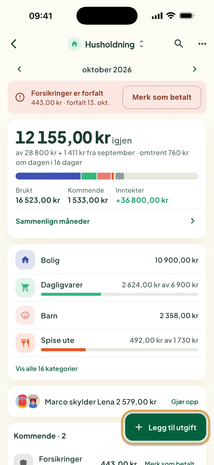 Et husholdningsbudsjett for oktober: en forfalt regning øverst, det som er igjen, fargestripen og kategoriene. Knappen Legg til utgift er ringet inn.
