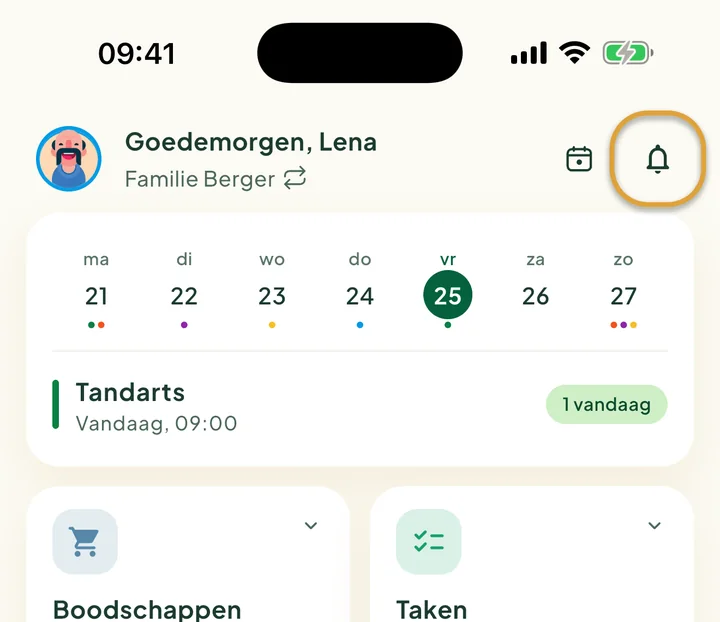 De bovenkant van het startscherm. De bel rechtsboven is omcirkeld.