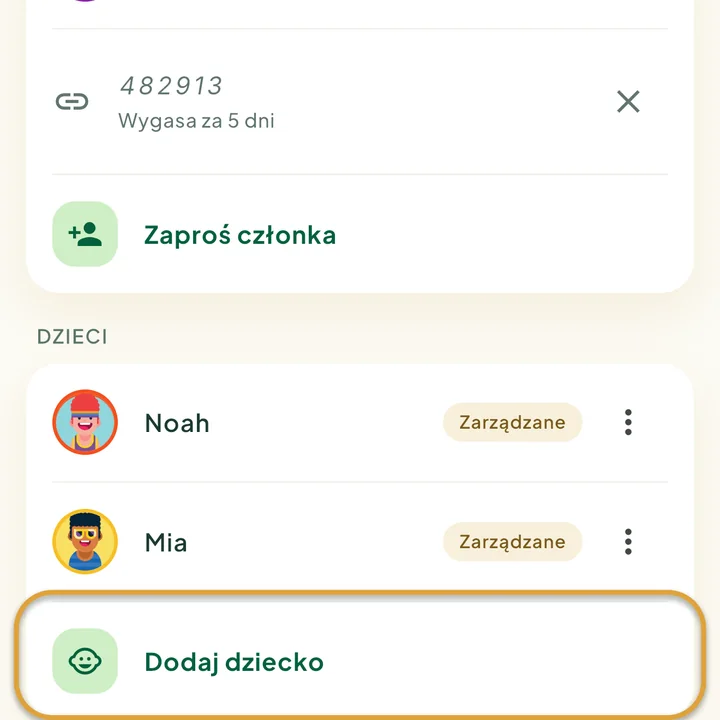 Sekcja Dzieci na ekranie Rodzina z dwojgiem dzieci. Zakreślony jest wiersz Dodaj dziecko.
