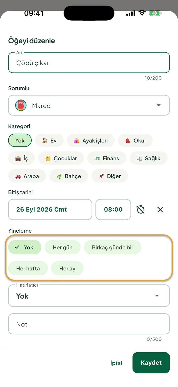 Bir görev için öğe düzenleme paneli. Yok, Her gün, Birkaç günde bir, Her hafta ve Her ay yineleme seçenekleri daire içine alınmış.